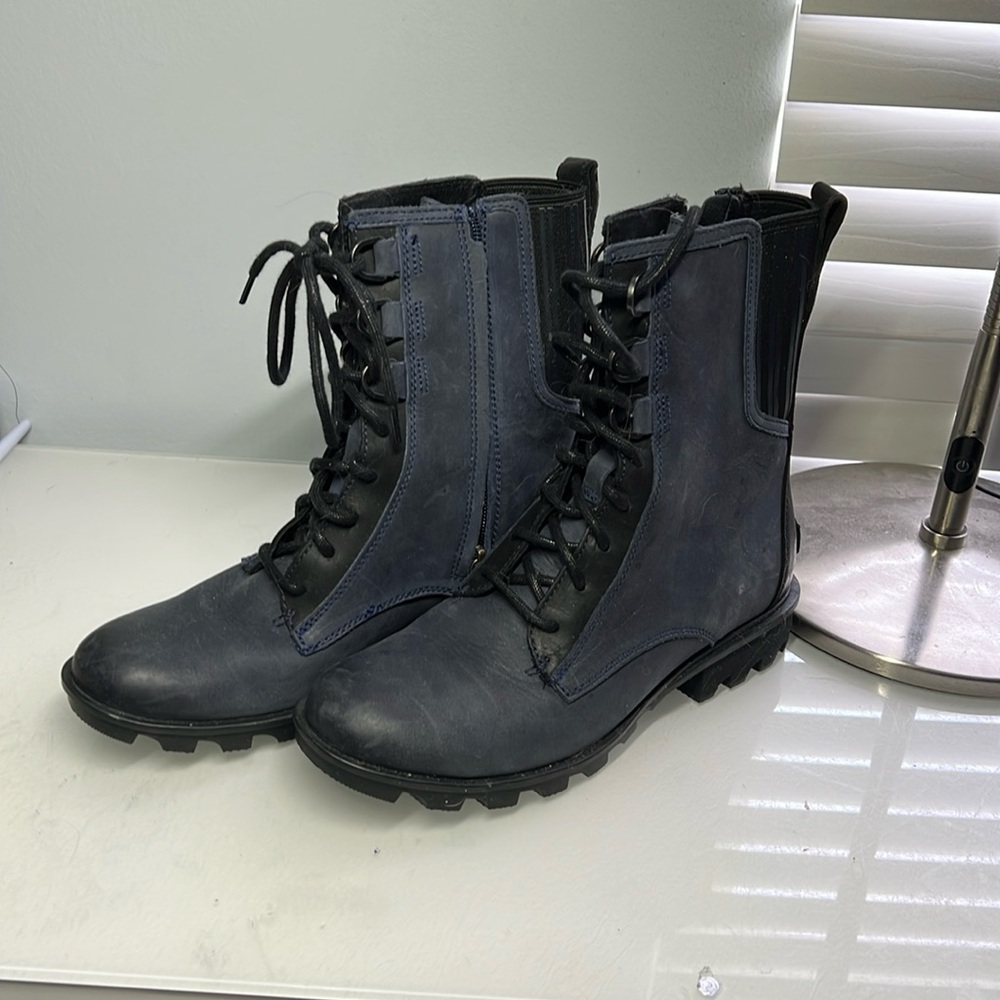 Sorel waterproof combat style boots in dark blue size 9.5